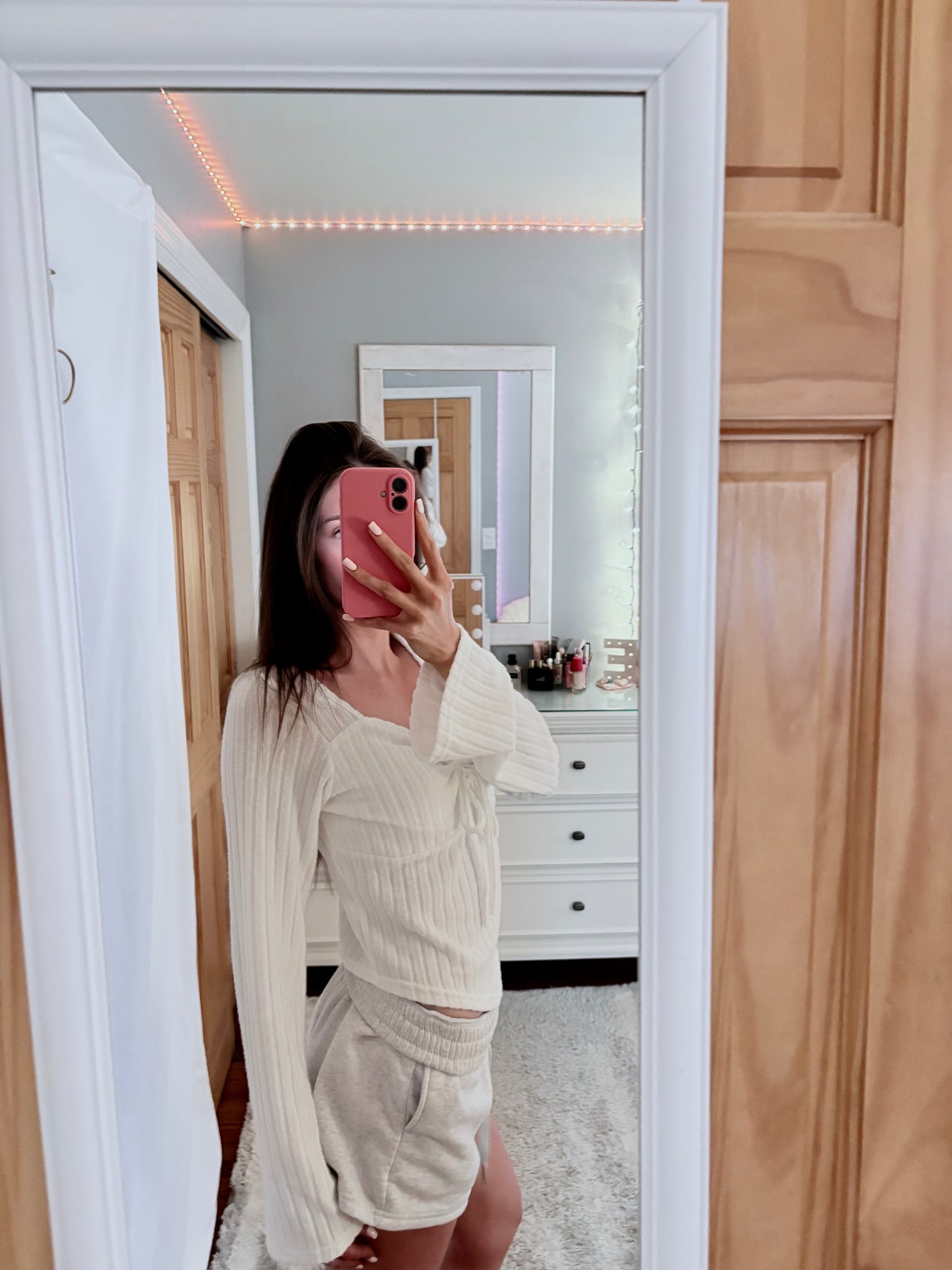 THE GRACEFUL BLOUSE